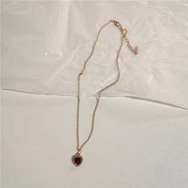 Kpop Vintage Love Heart Pendant Choker