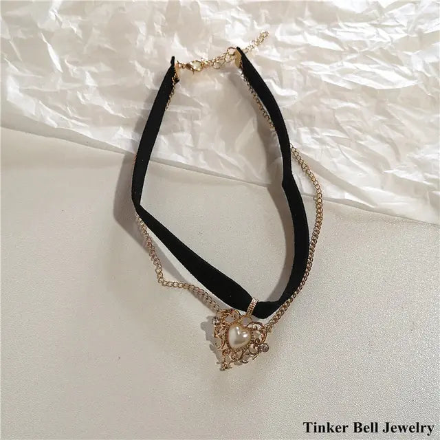 Kpop Vintage Love Heart Pendant Choker