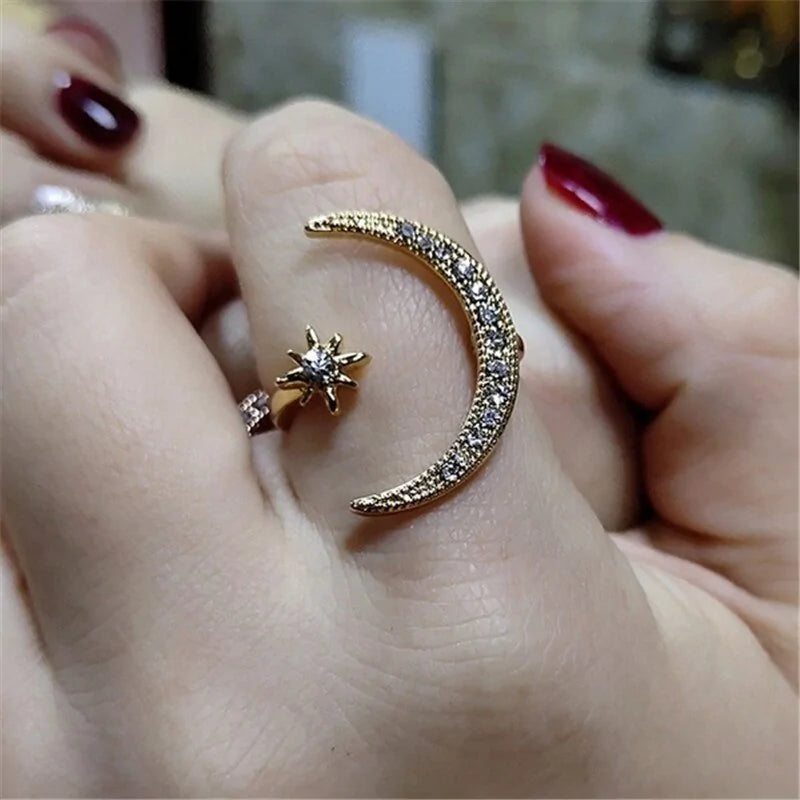 Crescent Moon Ring Lady Fashion