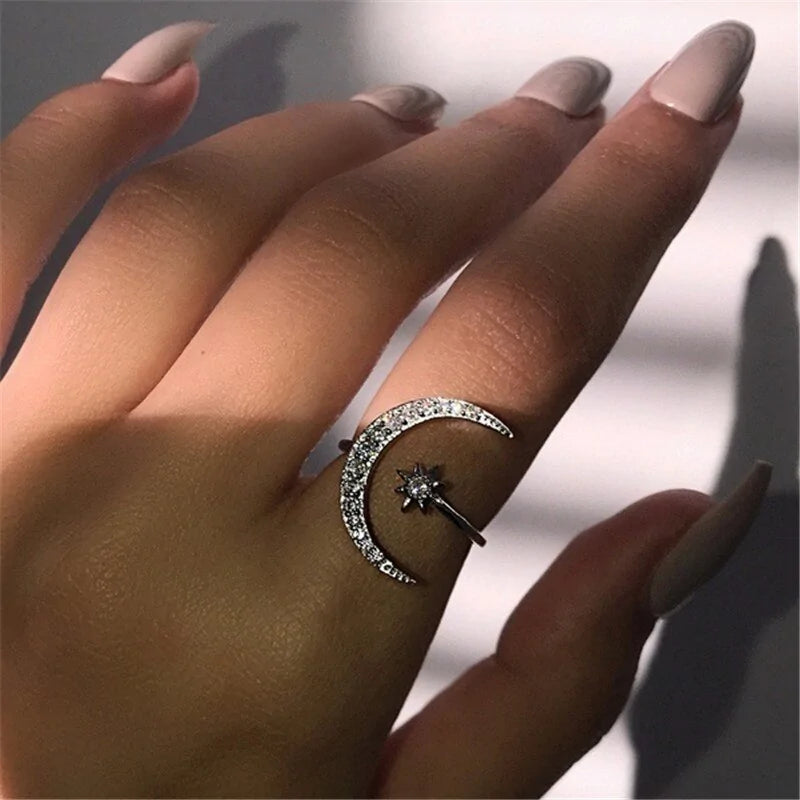 Crescent Moon Ring Lady Fashion